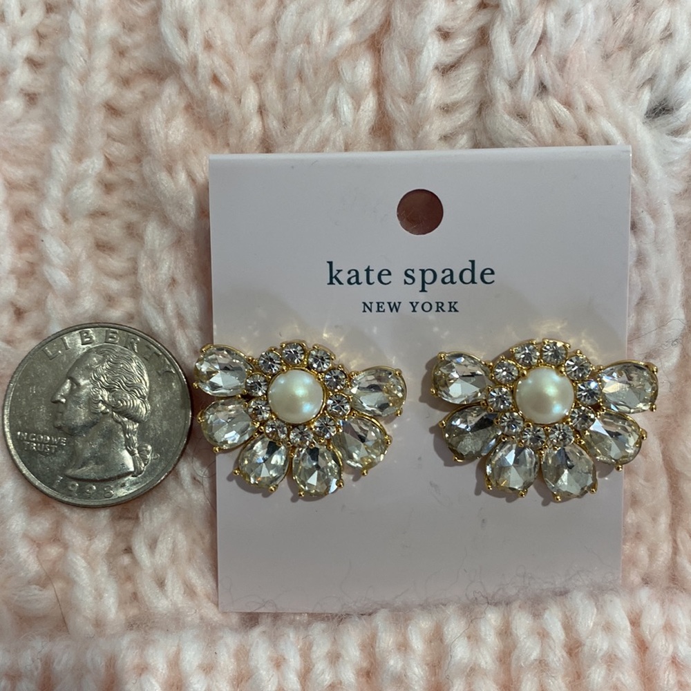 ♠️Kate spade cluster floral earrings♠️ - Picture 4 of 6